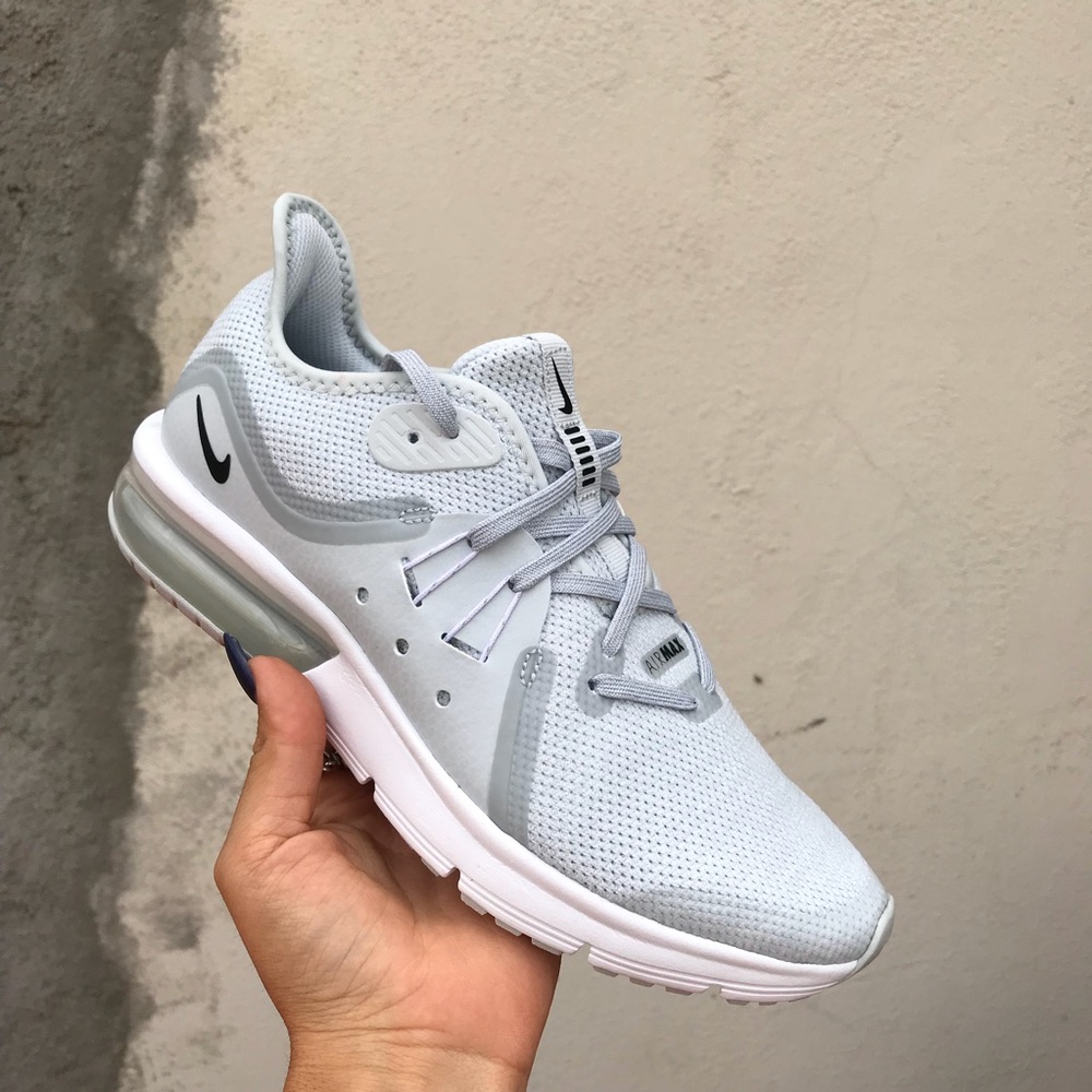 NIKE AIR MAX Sz 6y Equivalent women’s sz 7.5 - Picture 2 of 8